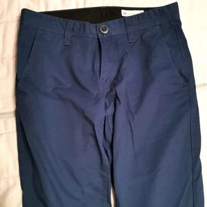 Volcom slim fit chinos size 28
